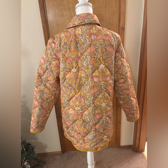 Isaac Mizrahi Women's Floral Reversible Quilted Teddy Jacket - Yellow and Pink - Picture 3 of 10